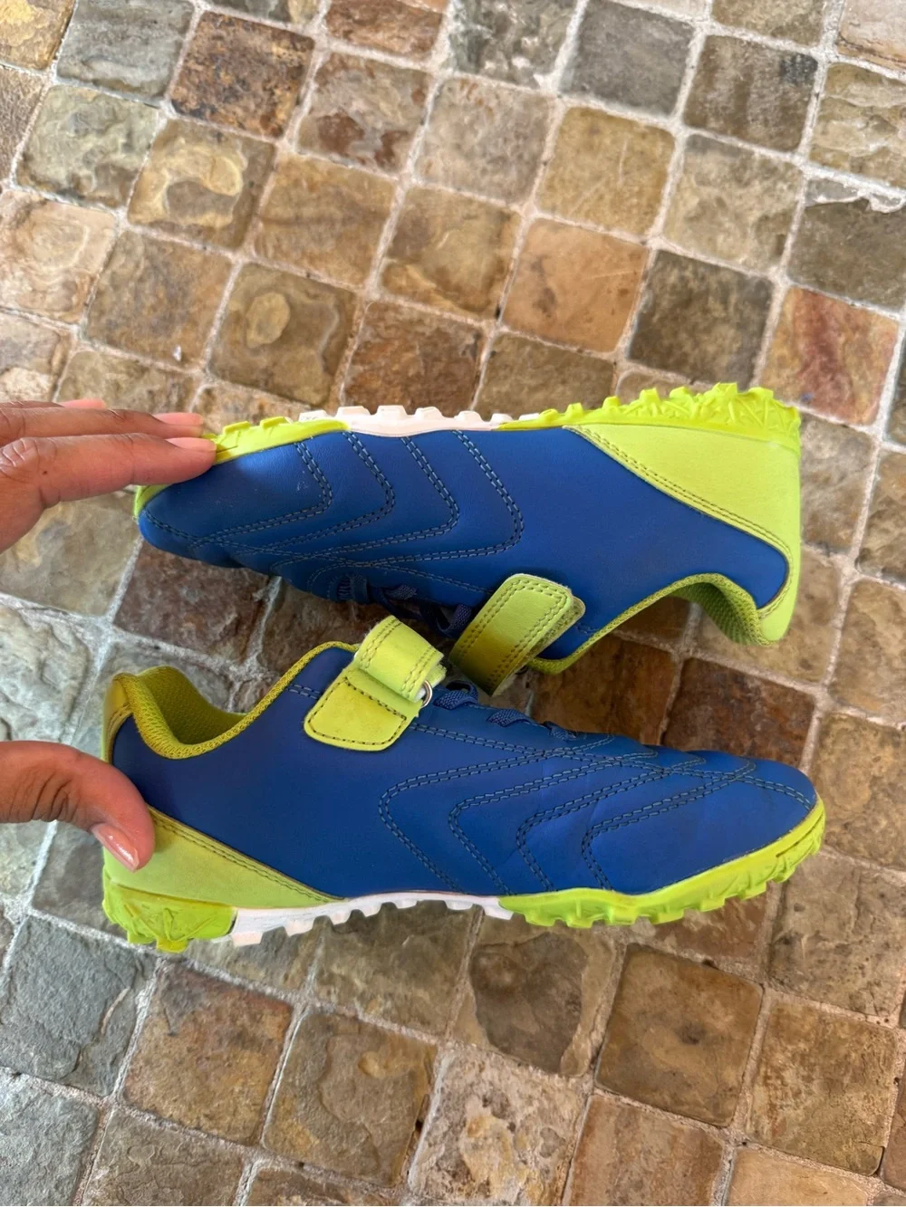 Stelle Kids Athletic Shoes baseball shoes/ soccer shoes unisex - Blue & Lime